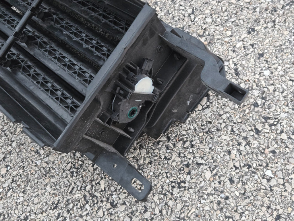 2022-24 FORD EXPEDITION Lower Radiator Support Air Vent Shutter Unit Factory OEM