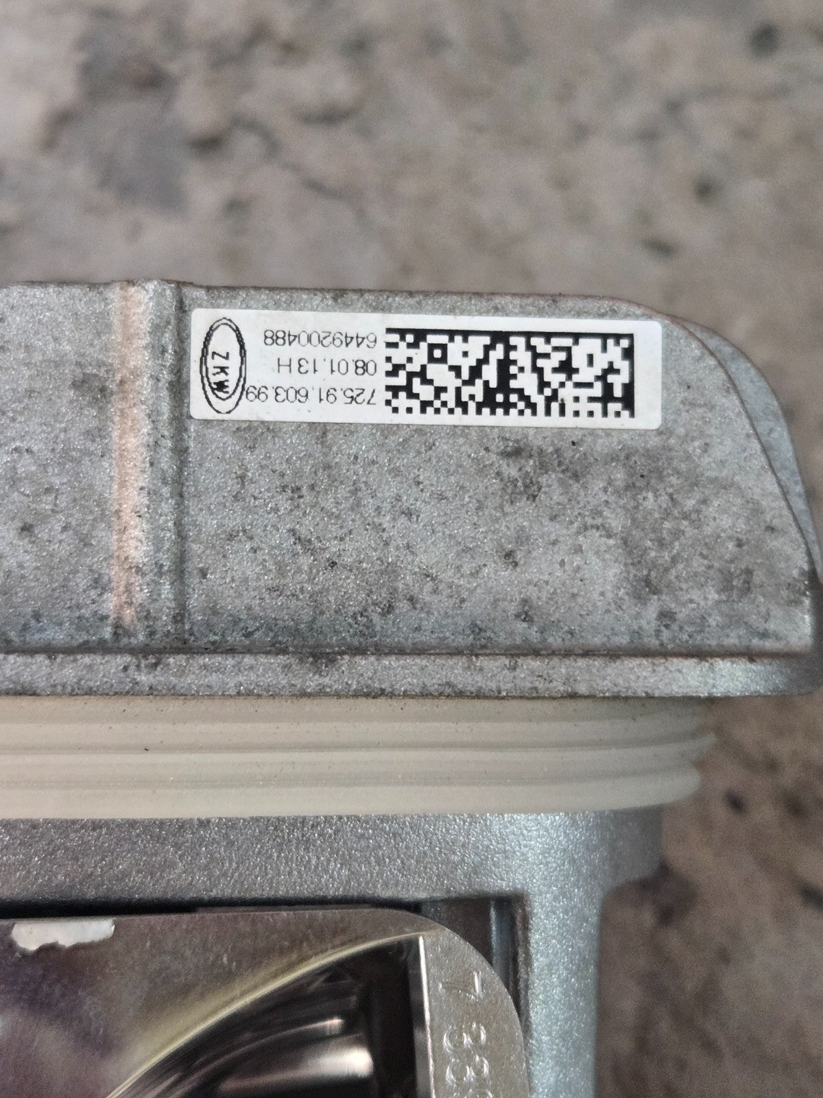2012-2015 BMW 7 Series Left Hand Cornering Light Computer Module 7339023 OEM