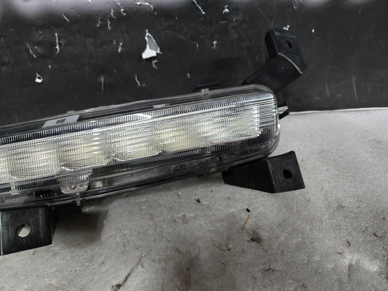 2010-2014 Rolls-Royce Ghost RR4 Passenger Right RH Turn Signal 63137211432 OEM
