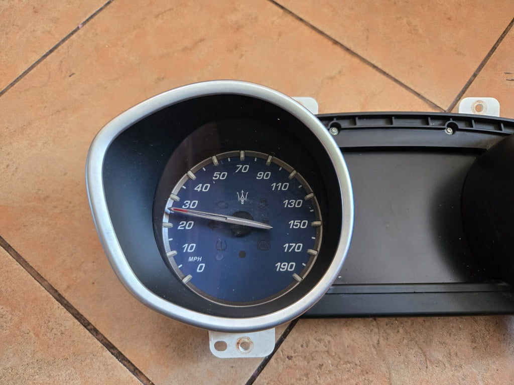 2014-2017 Maserati Ghibli Instrument Cluster Speedometer 670030640 OEM Genuine