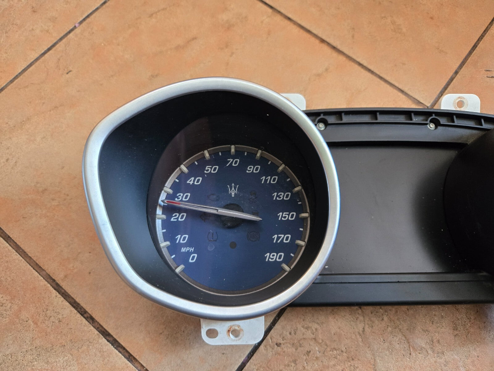 2014-2017 Maserati Ghibli Instrument Cluster Speedometer 670030640 OEM Genuine
