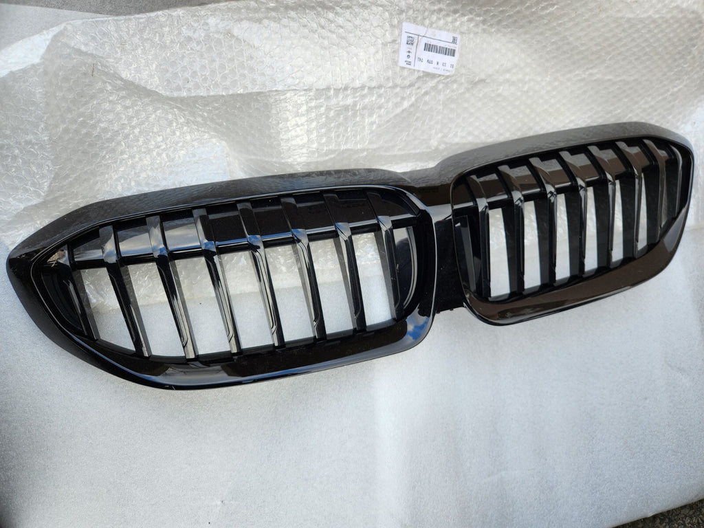 2019 2020 2021 BMW 3 SERIES 330I/G20/G28 FRONT UPPER GRILLE OEM 51138079741