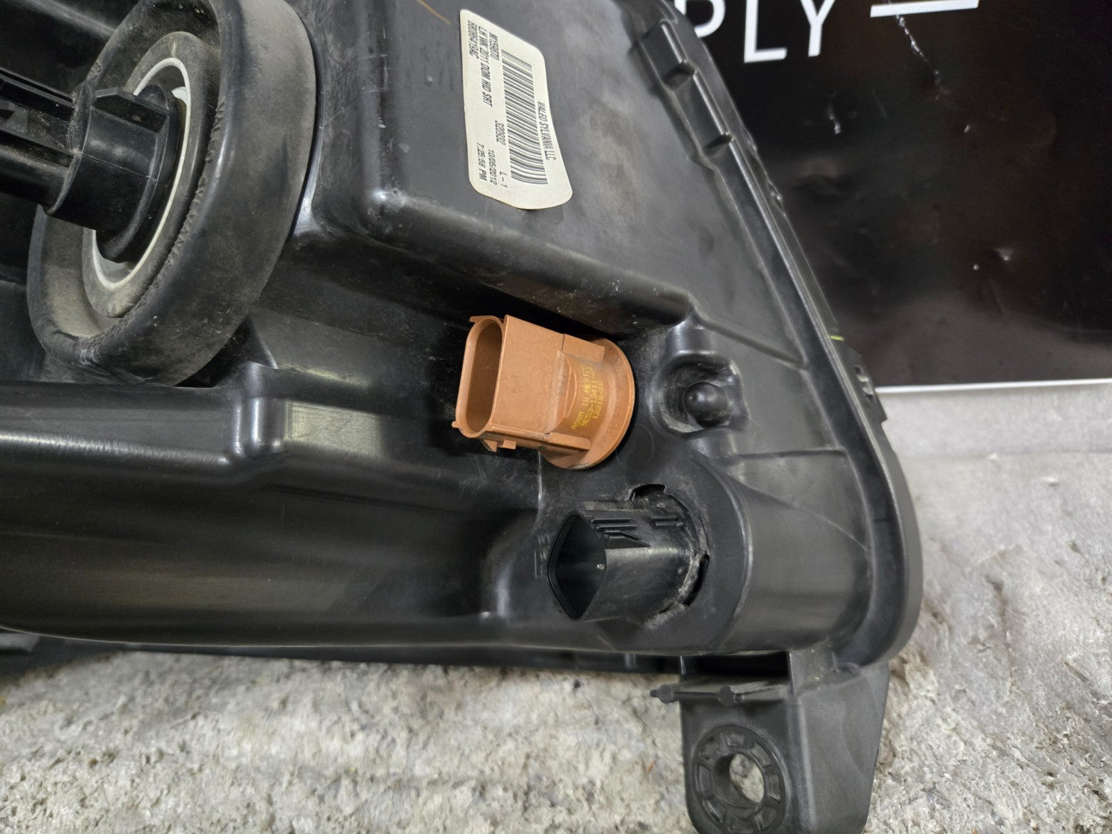 2011 2012 2013 Jeep Grand Cherokee Xenon HID Headlight Left LH Driver Side OEM