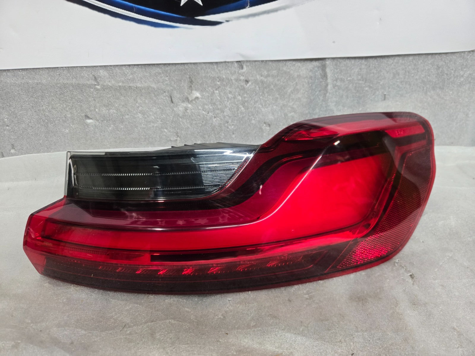 2019-2023 BMW X4 G02 REAR RH RIGHT PASSENGER OUTER QUARTER TAIL LIGHT LAMP OEM