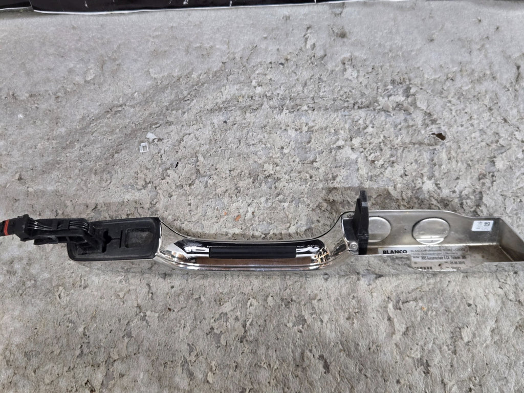2015-2019 Rolls Royce Wraith Dawn Front Left LH Door Handle 51217348277 OEM RR05