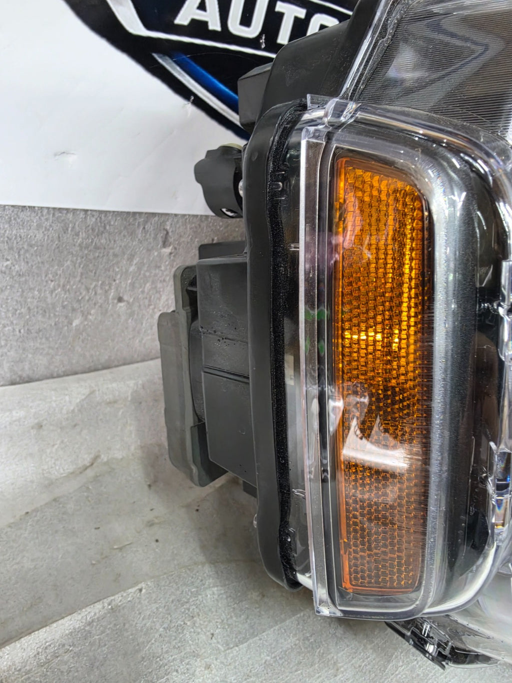 2021-2025 Ford Bronco LED Headlight Right RH W/ Signature OEM P2DB-13E014-AD