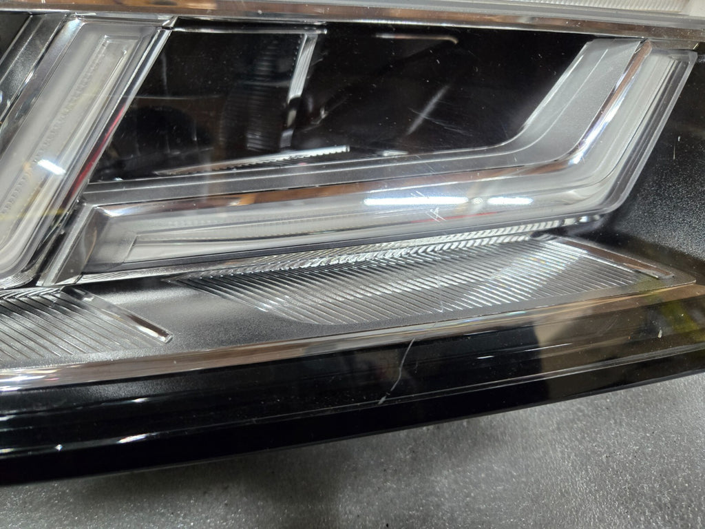 2018 2019 2020 Audi Q5 SQ5 LED Headlight Right Passenger Side RH OEM 80A941034E