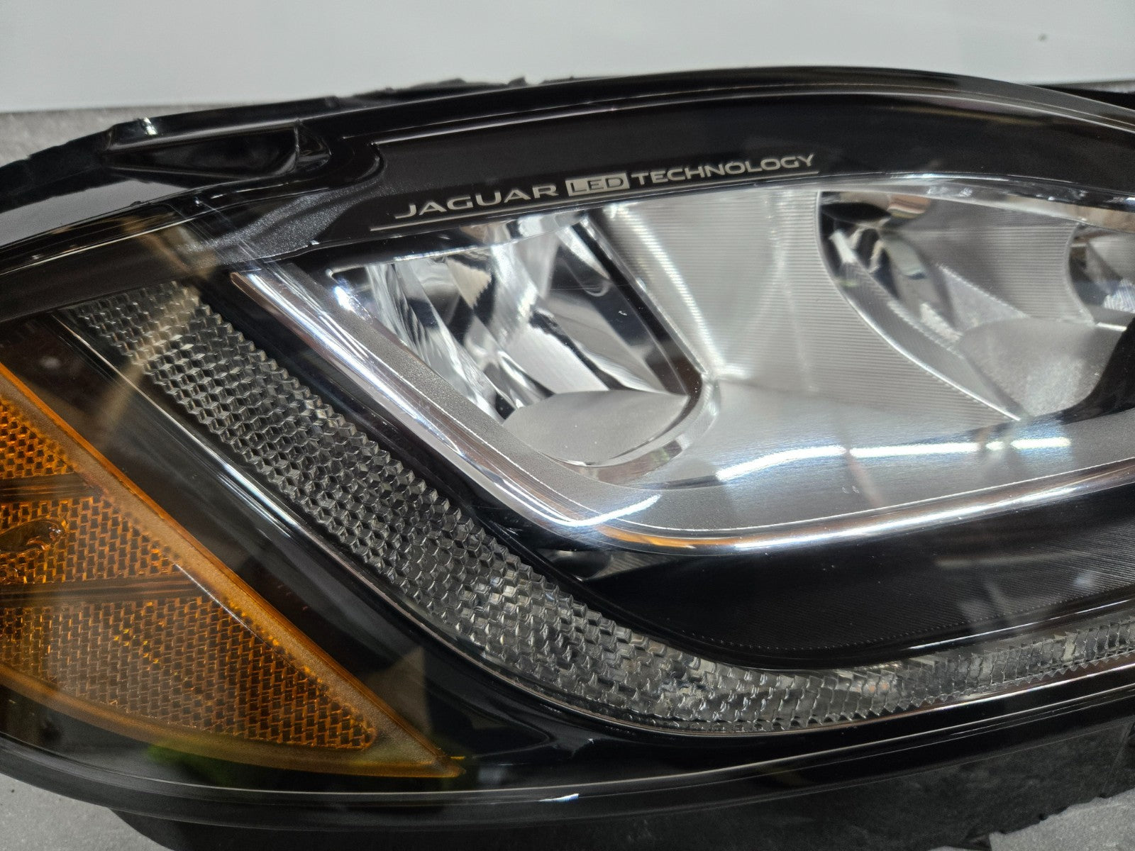 2016-2020 Jaguar XF F-Pace RH Passenger Full LED Headlight OEM GX63-13W029-RE