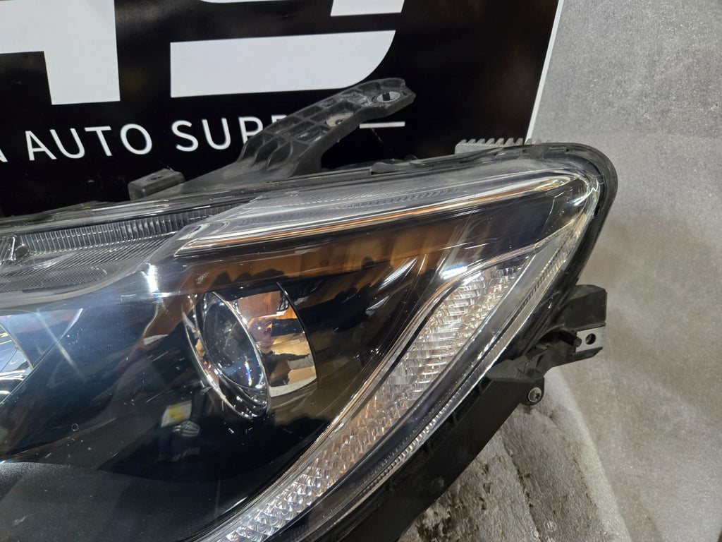 2017-2020 CHRYSLER PACIFICA HEADLIGHT OEM LEFT DRIVER SIDE HID XENON 68228949AF