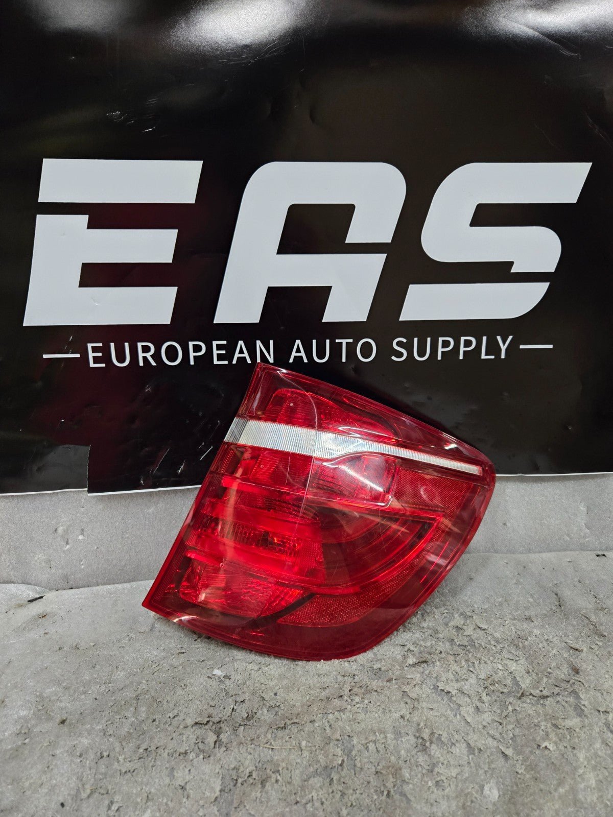 2011-2017 BMW F25 X3 Rear Right Passenger Outer Taillight Light Lamp OEM 7220242