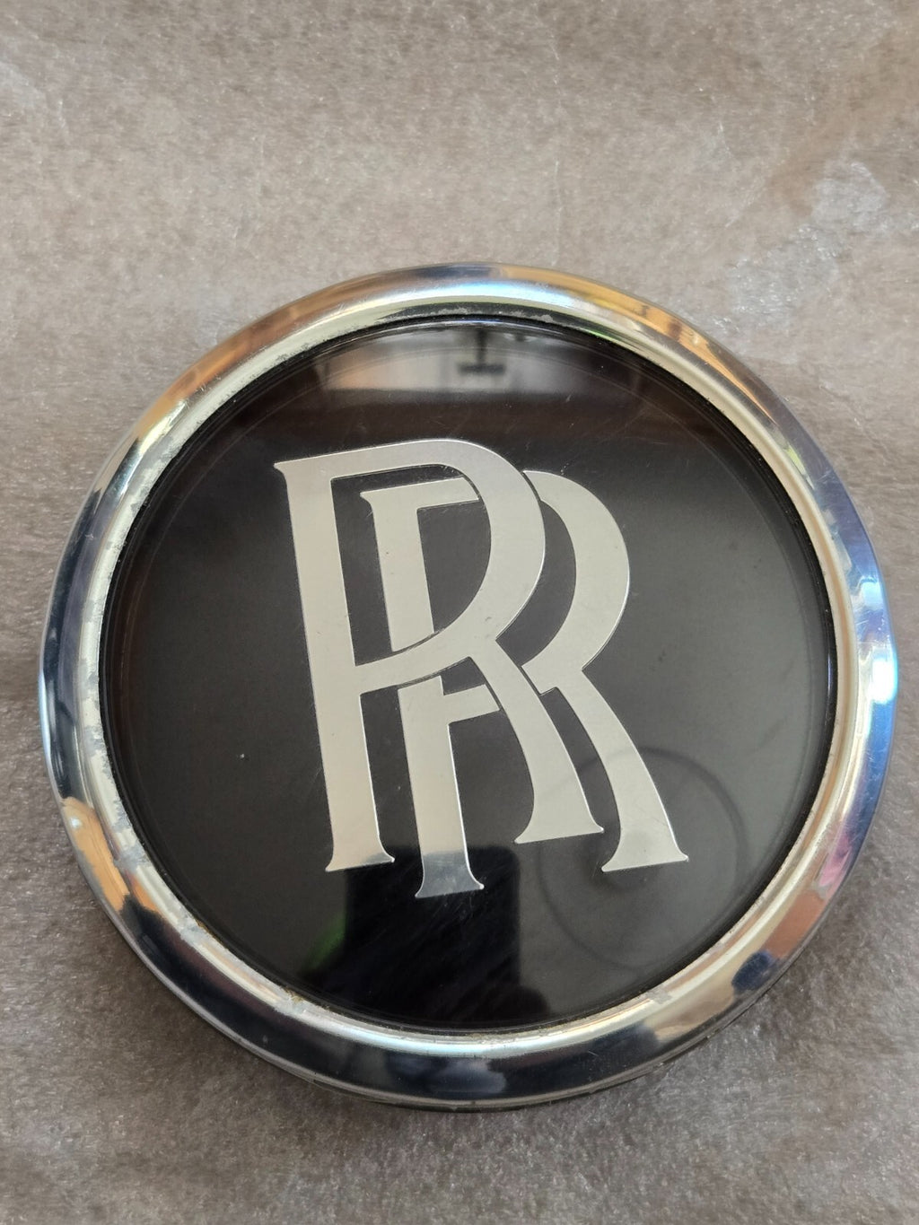 Rolls Royce Self Leveling OEM Center Cap 6874324 Genuine