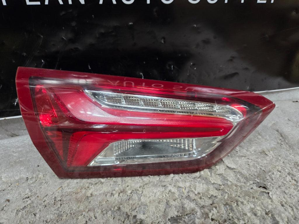 2019-2020 CHEVROLET MALIBU LEFT DRIVER SIDE INNER TAIL LAMP LIGHT OEM 84595946