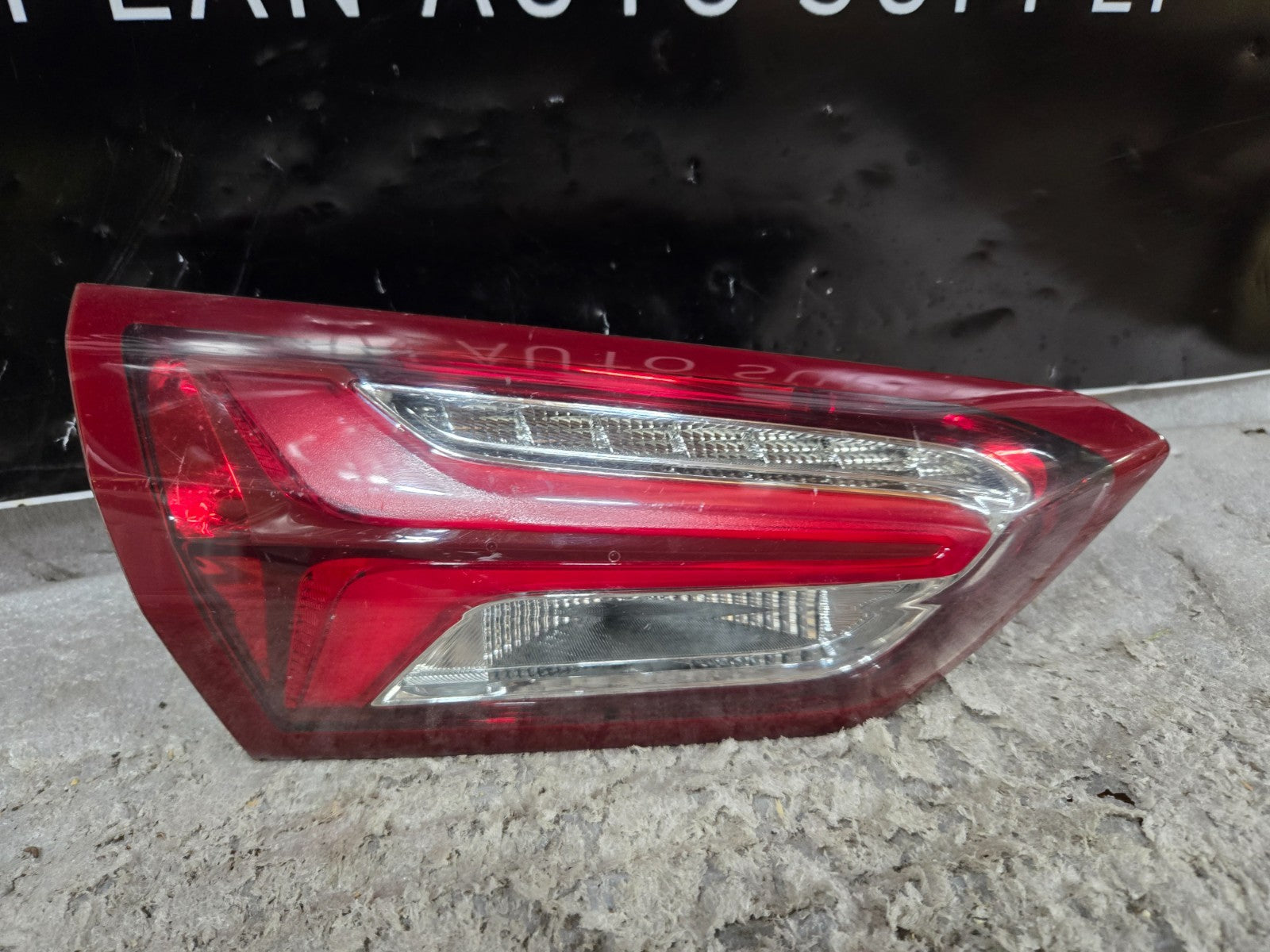 2019-2020 CHEVROLET MALIBU LEFT DRIVER SIDE INNER TAIL LAMP LIGHT OEM 84595946