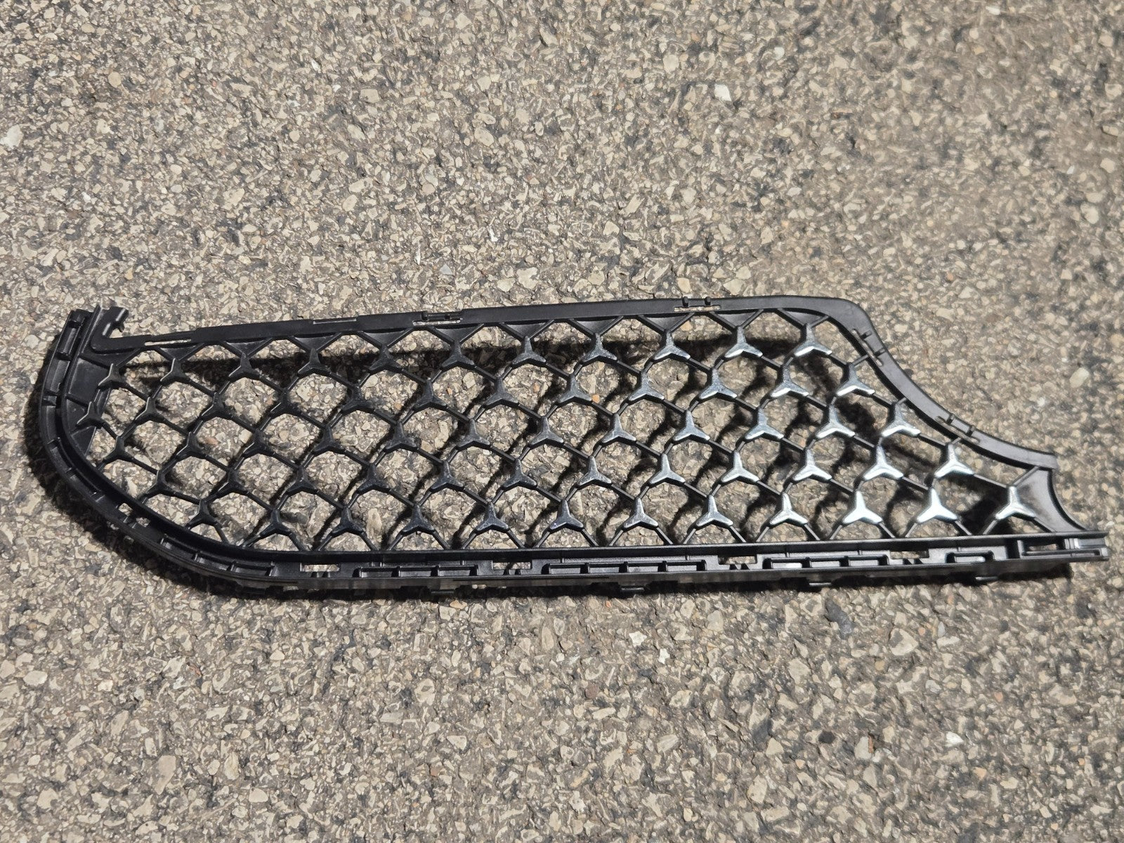 2020-2026 Mercedes-Benz GLE Protective Grille A1678883501 OEM RH