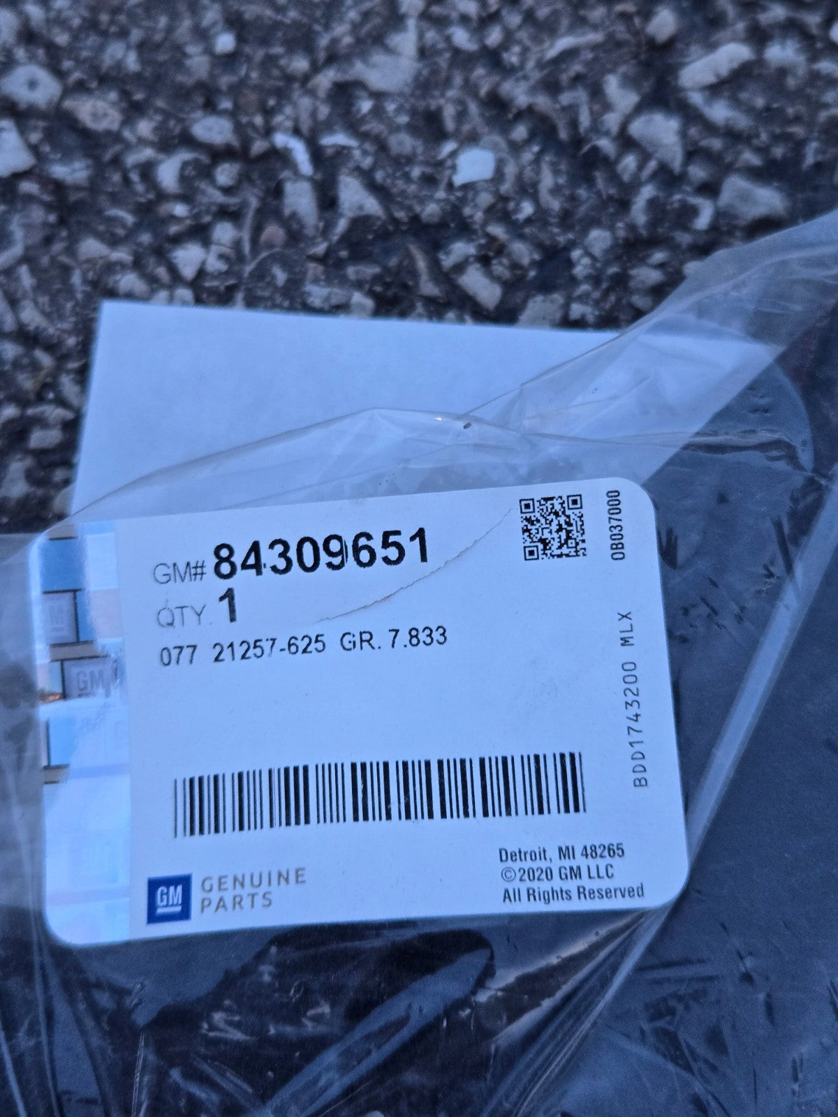 Genuine GM Rear Passenger Side Bumper Fascia Guide 84309651 OEM