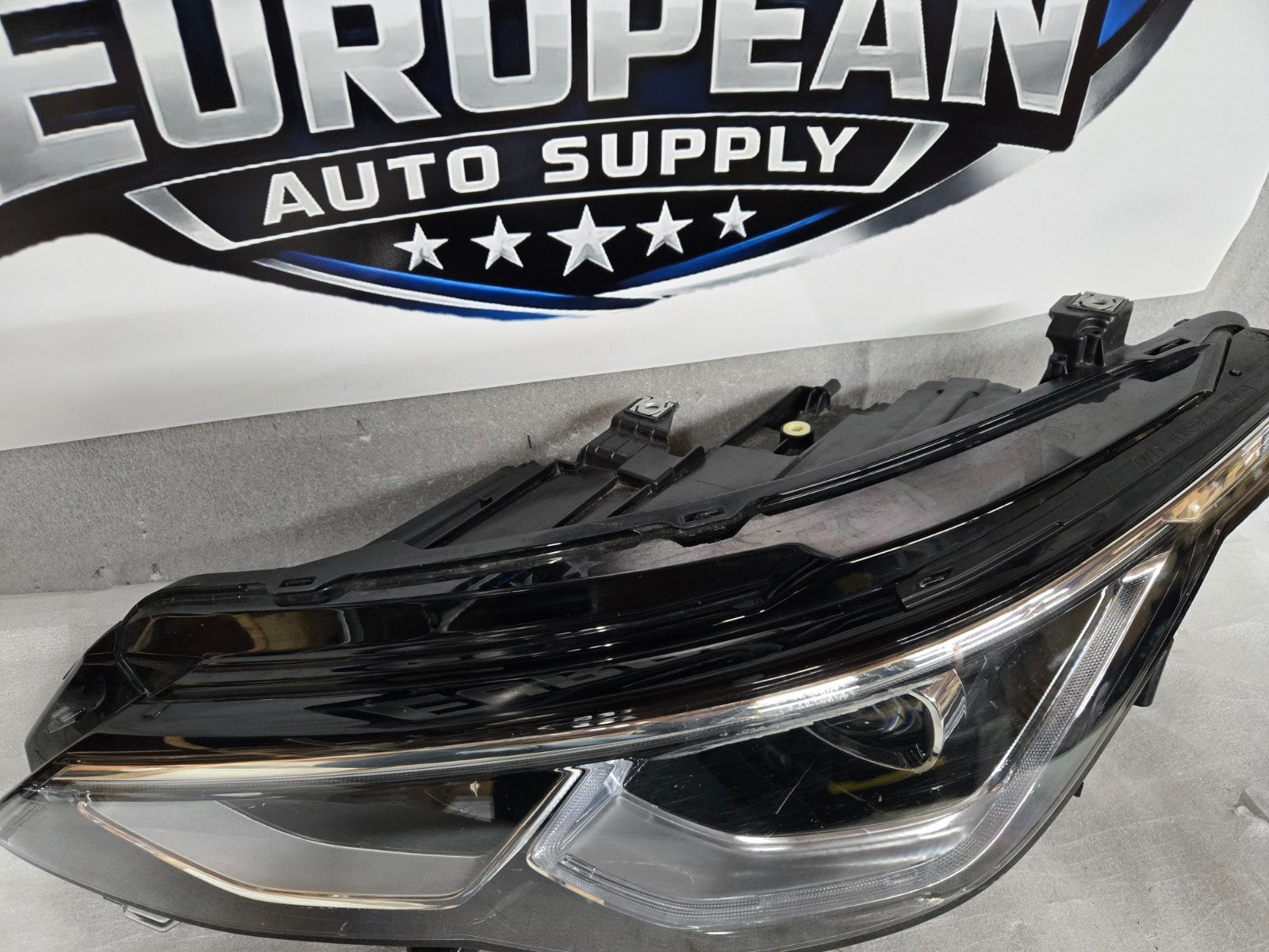 2022-2024 Volkswagen GTI Left LH Driver LED Headlight 5H0941059F OEM