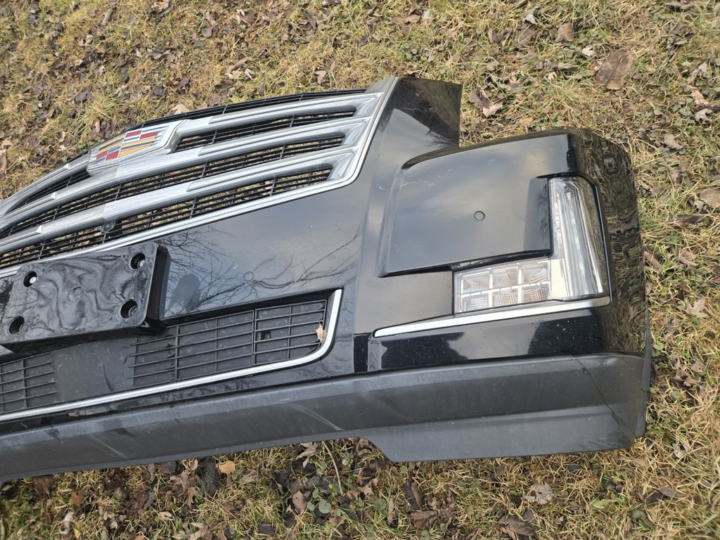 2016-2020 CADILLAC ESCALADE PREMIUM FRONT BUMPER COMPLETE PDC GRILL COVER OEM