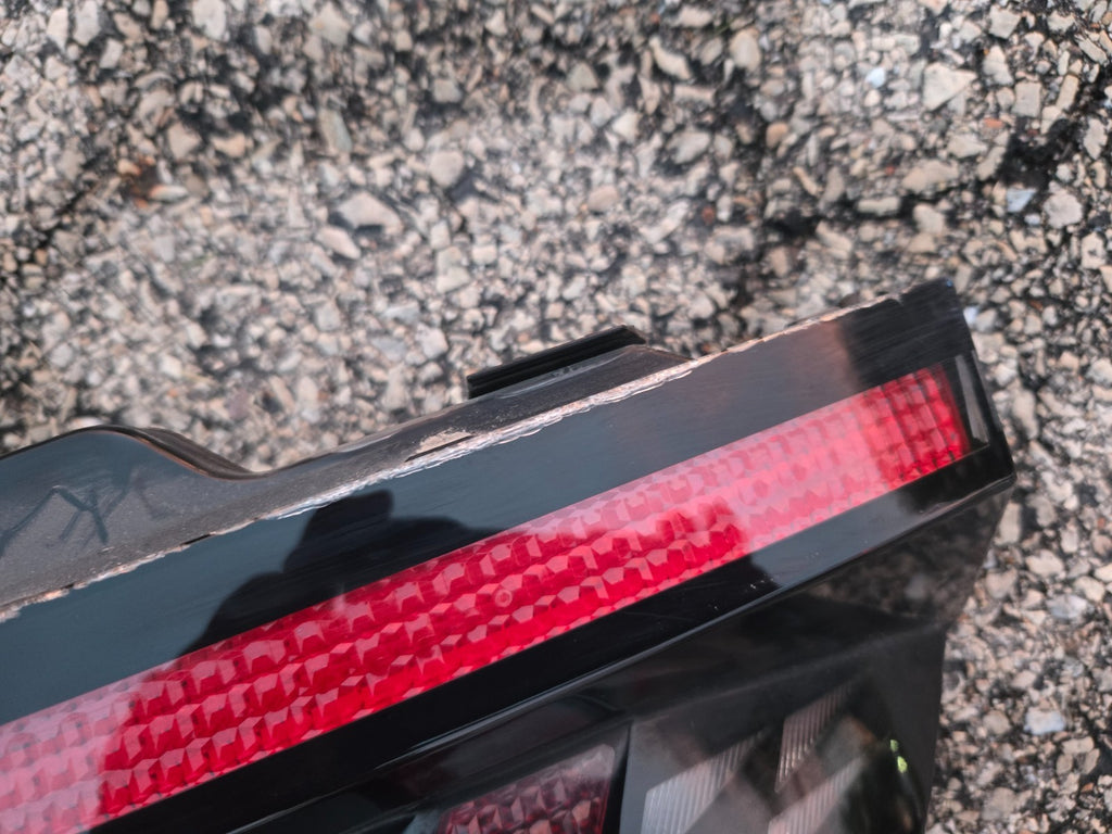 2022-2024 Hyundai Tucson Rear Tail Light Bar 92403-N9150 OEM w/ Camera