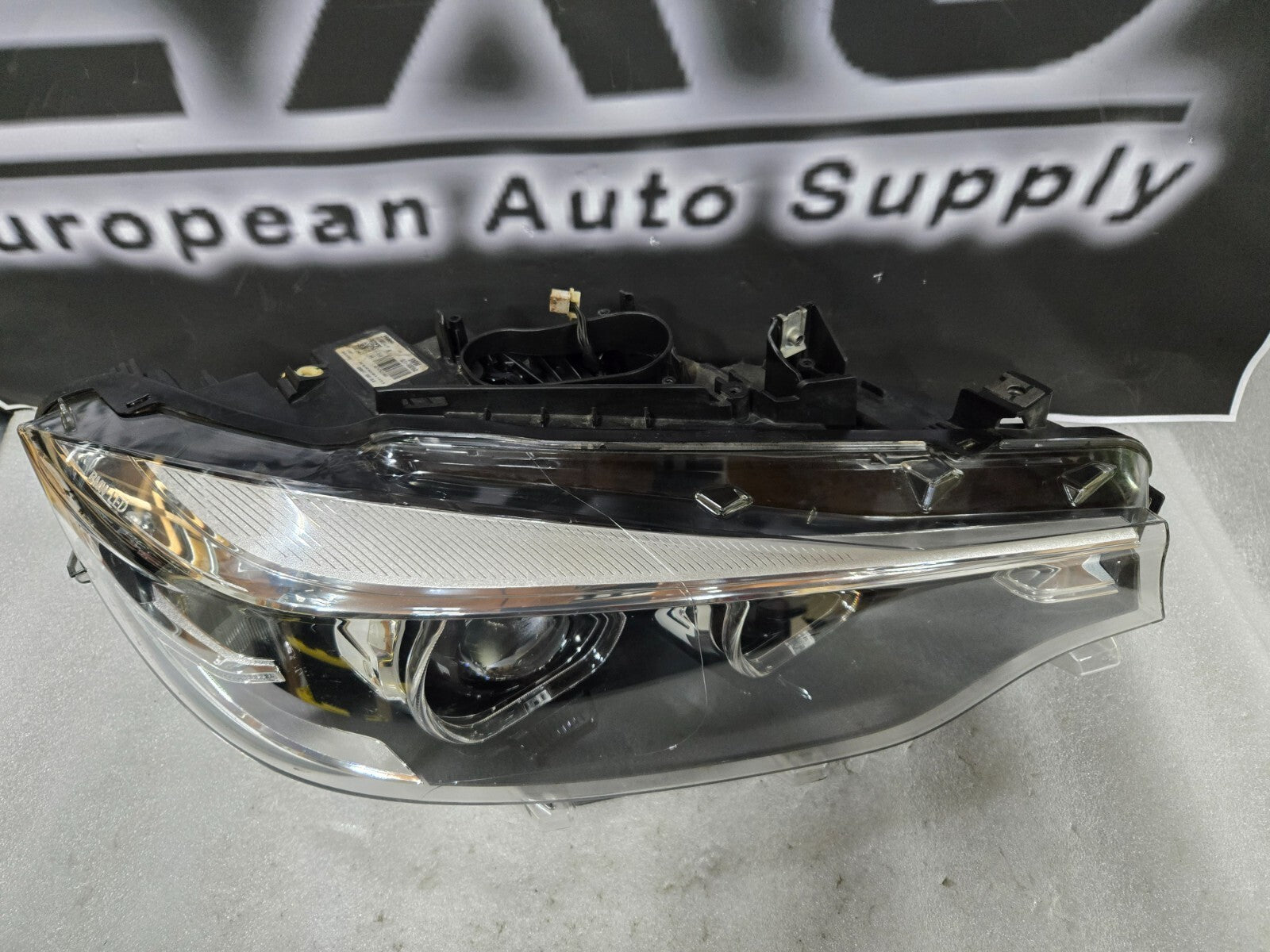 2018-2020 BMW F32 F36 F82 F80 M4 M3 Right RH Passenger LED Headlight OEM 7476210