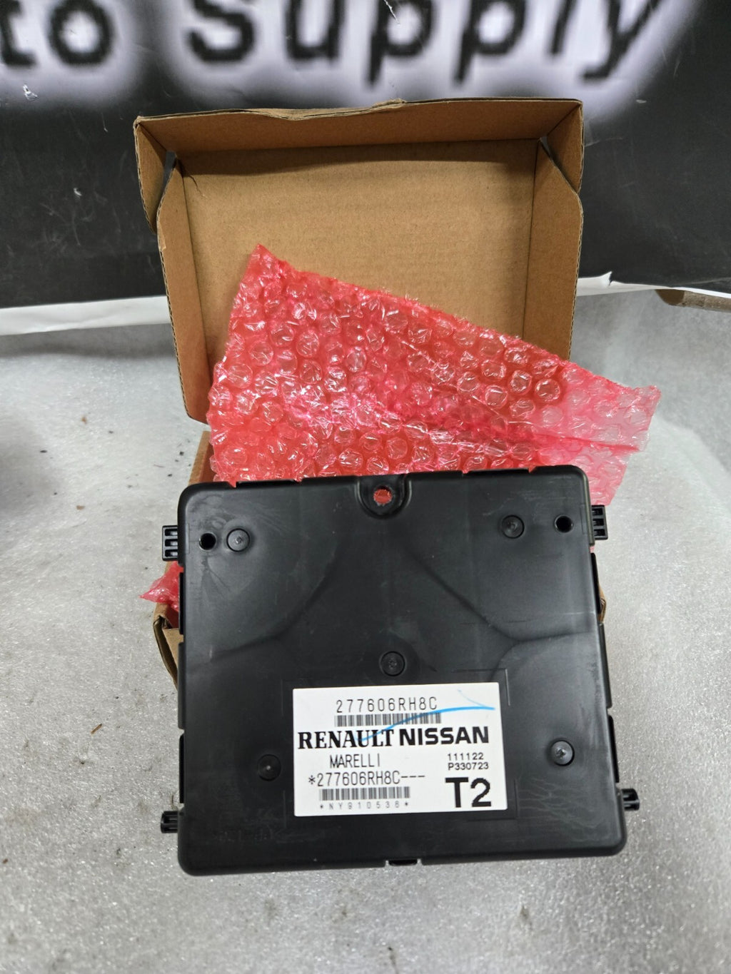Genuine Nissan OEM Amplifier-Control Air Conditioner 27760-6RY8C
