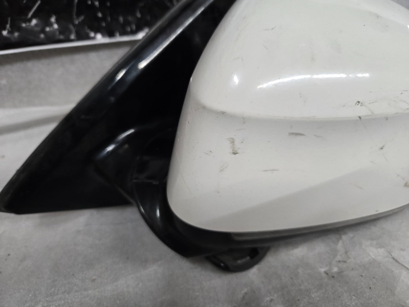 2014 - 2018 BMW X5 F15 FRONT LEFT LH DOOR EXTERIOR SIDE VIEW MIRROR OEM WHITE