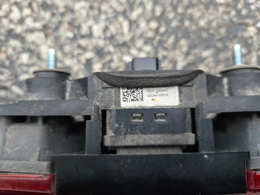 2021 2022 2023 Hyundai Elantra Tail Light Trunk Mounted 92409-AA020 OEM