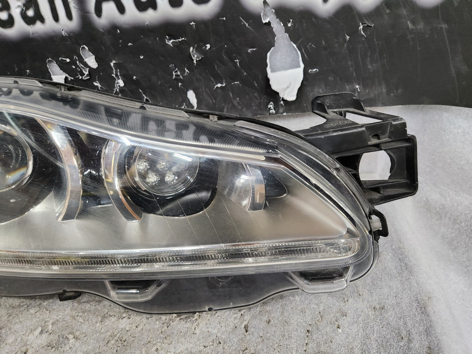 2010-2015 Jaguar XJ X351 Right Passenger Side HID Headlight Xenon Non-AFS OEM