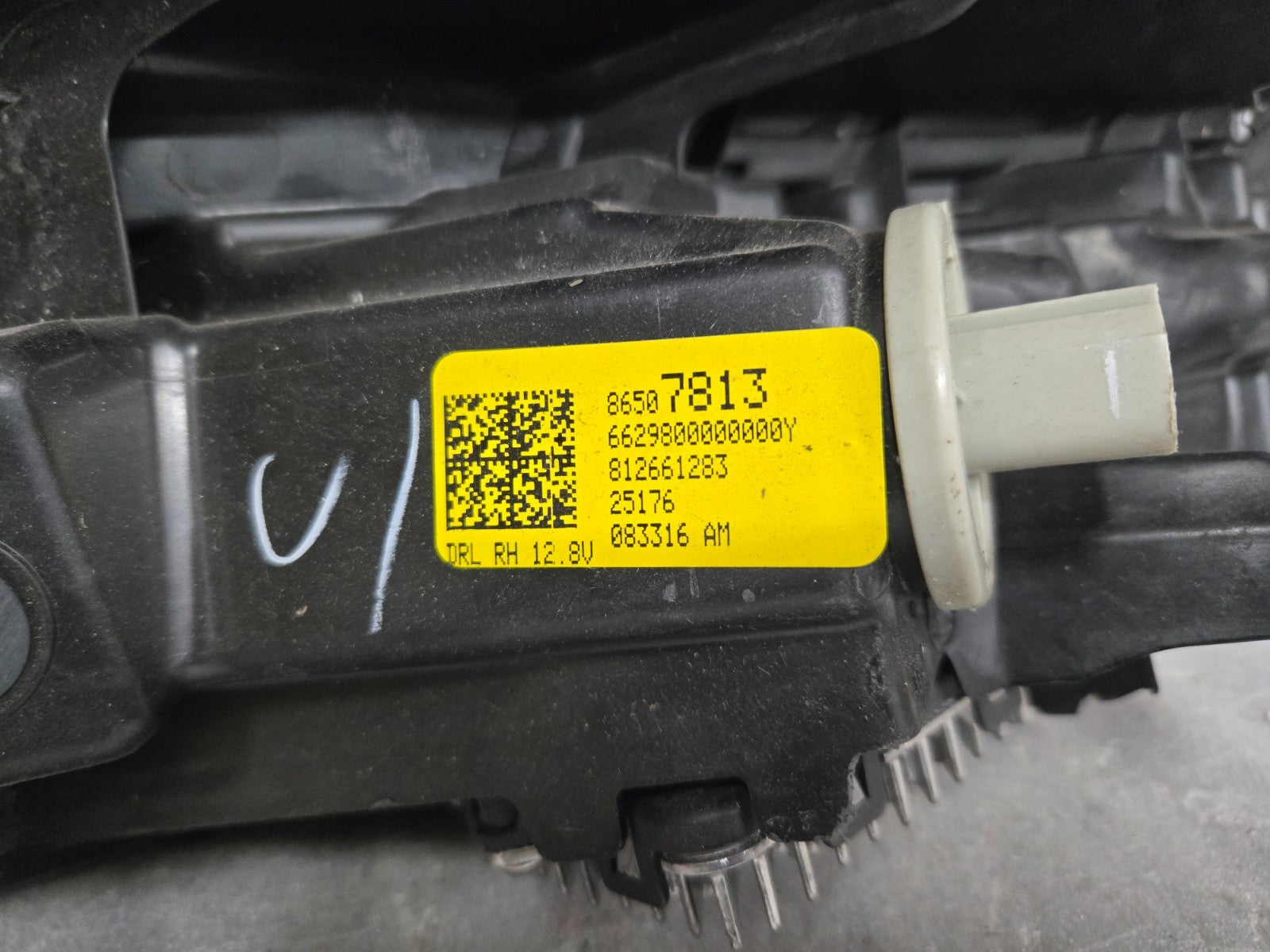 2023-2024 CHEVROLET BLAZER RIGHT PASSENGER SIDE LED DRL OEM 86507813