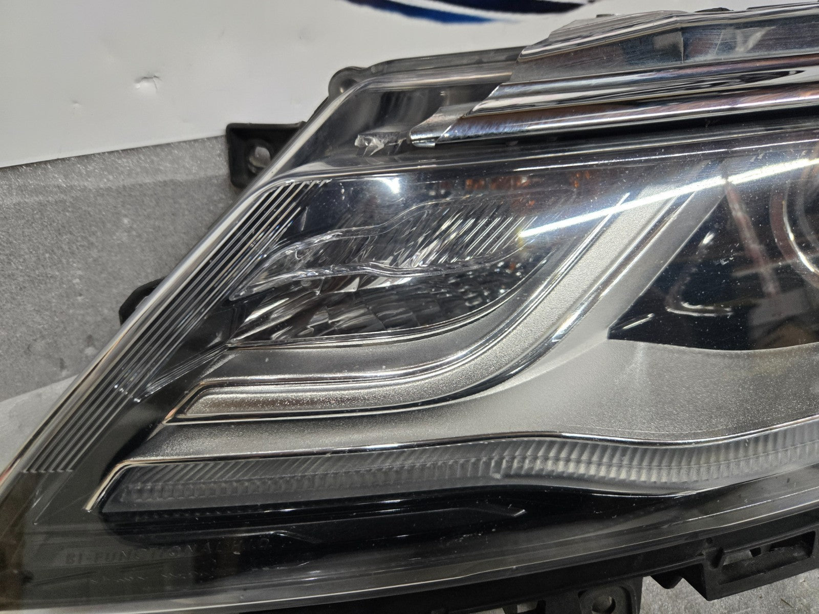 2015-2018 Lincoln MKC Headlight Xenon HID Left LH Driver OEM EJ7B-13006-A