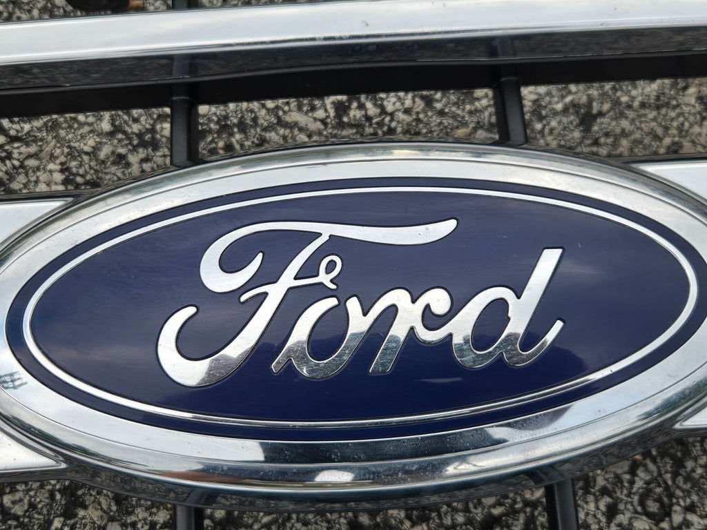 2015-2017 FORD F150 XLT OEM CHROME GRILLE FL34-8200-EBS W/ EMBLEM