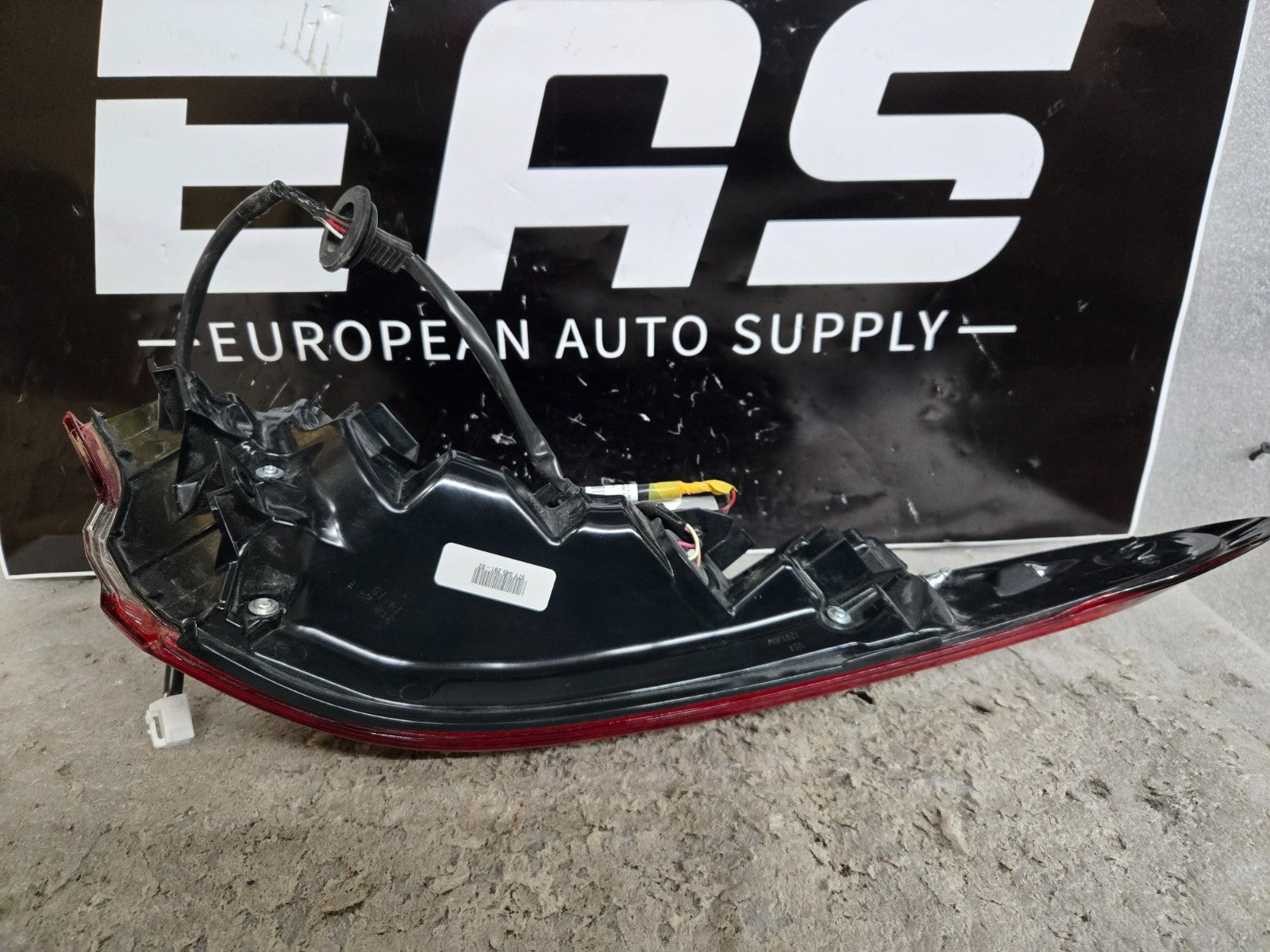 2018-2023 Toyota Camry TRD Rear Right Passenger Outer Tail Light OEM 9TY945281