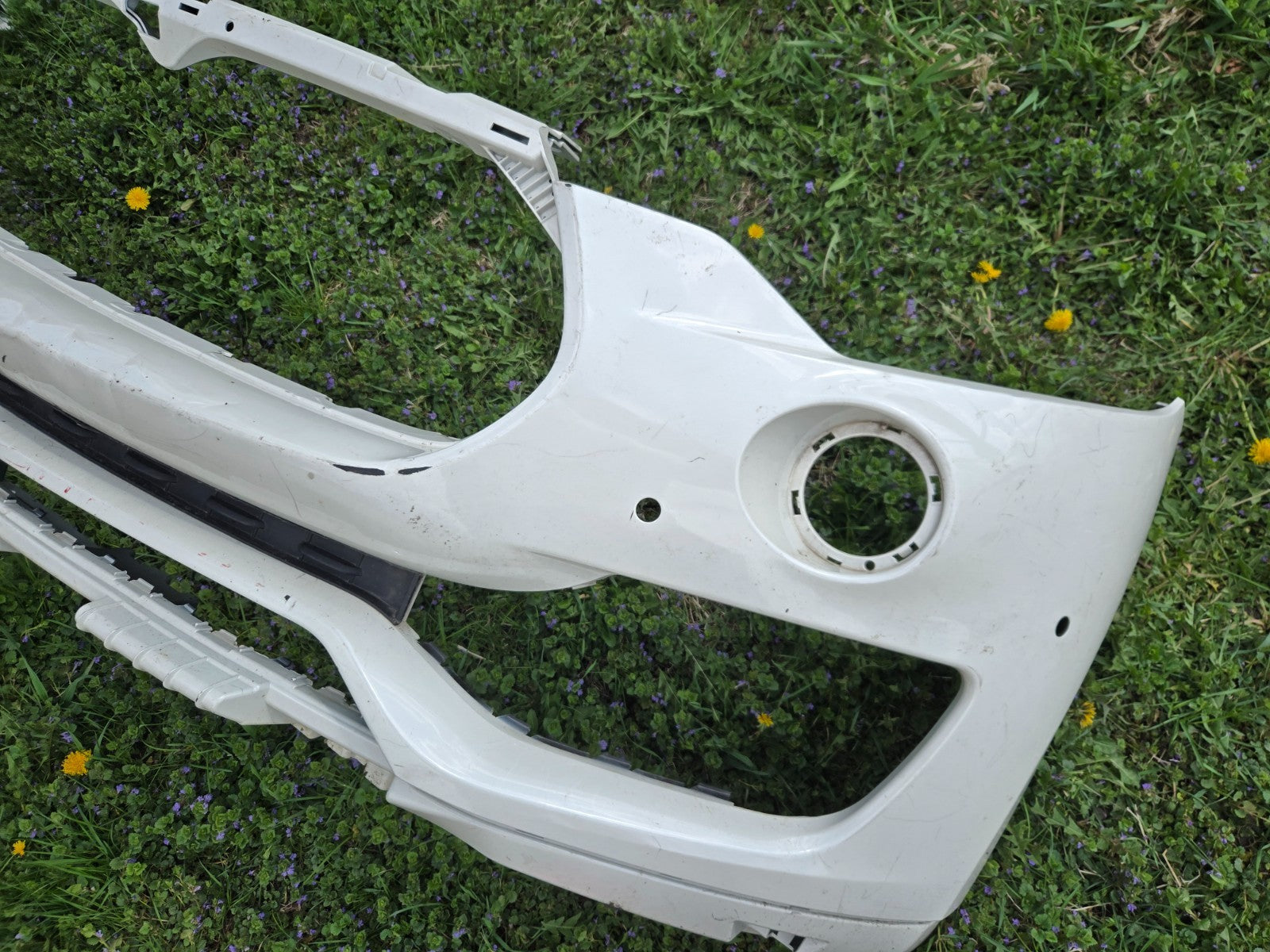 2017 2018 2019 2020 Maserati Levante Front Bumper Cover OEM 670035298