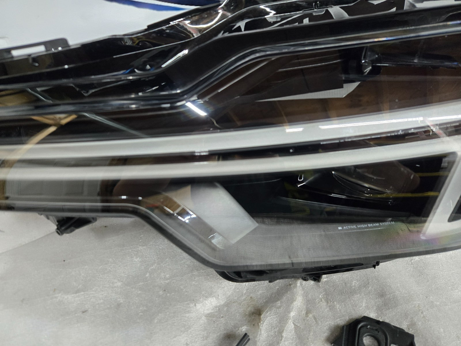 2025-2026 Volvo XC90 FULL LED Headlight 32365977 LEFT LH Drivers Side OEM