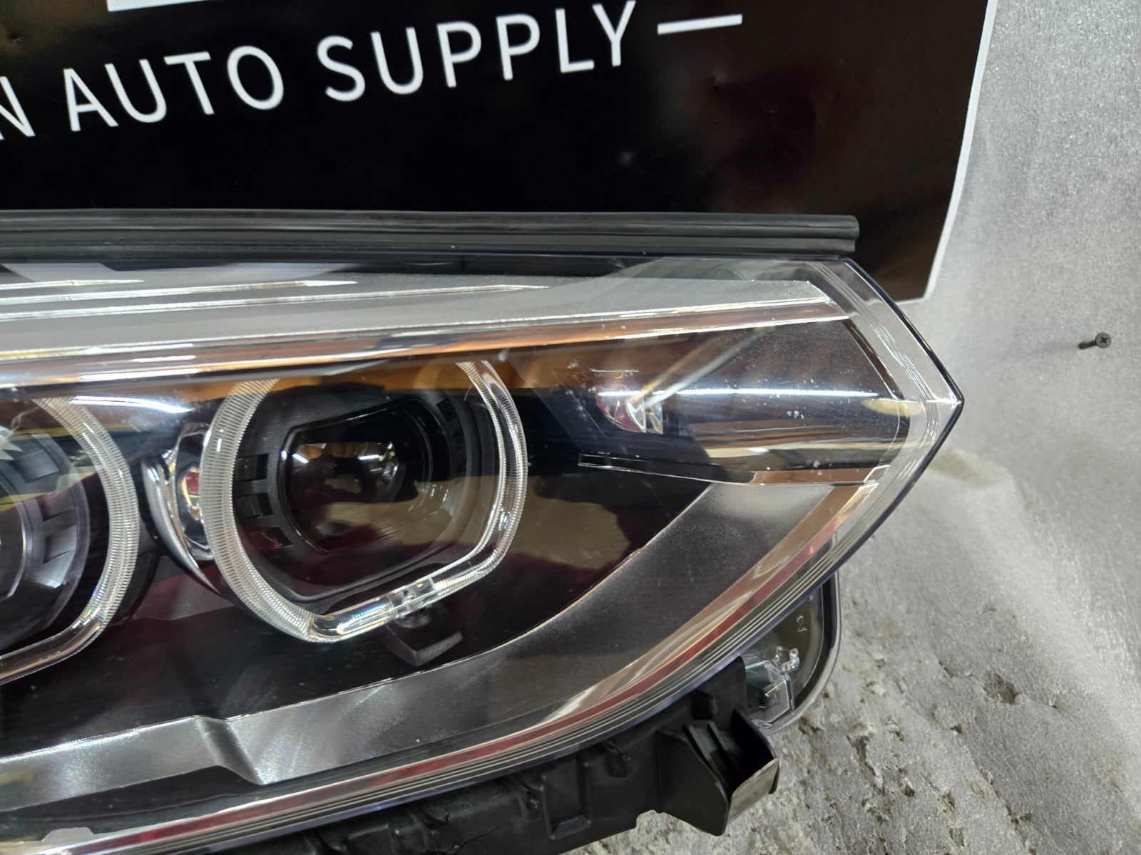2018-2021 BMW X3/X4 RIGHT RH SIDE NON-ADAPTIVE LED HEADLIGHT OEM 7466122-05