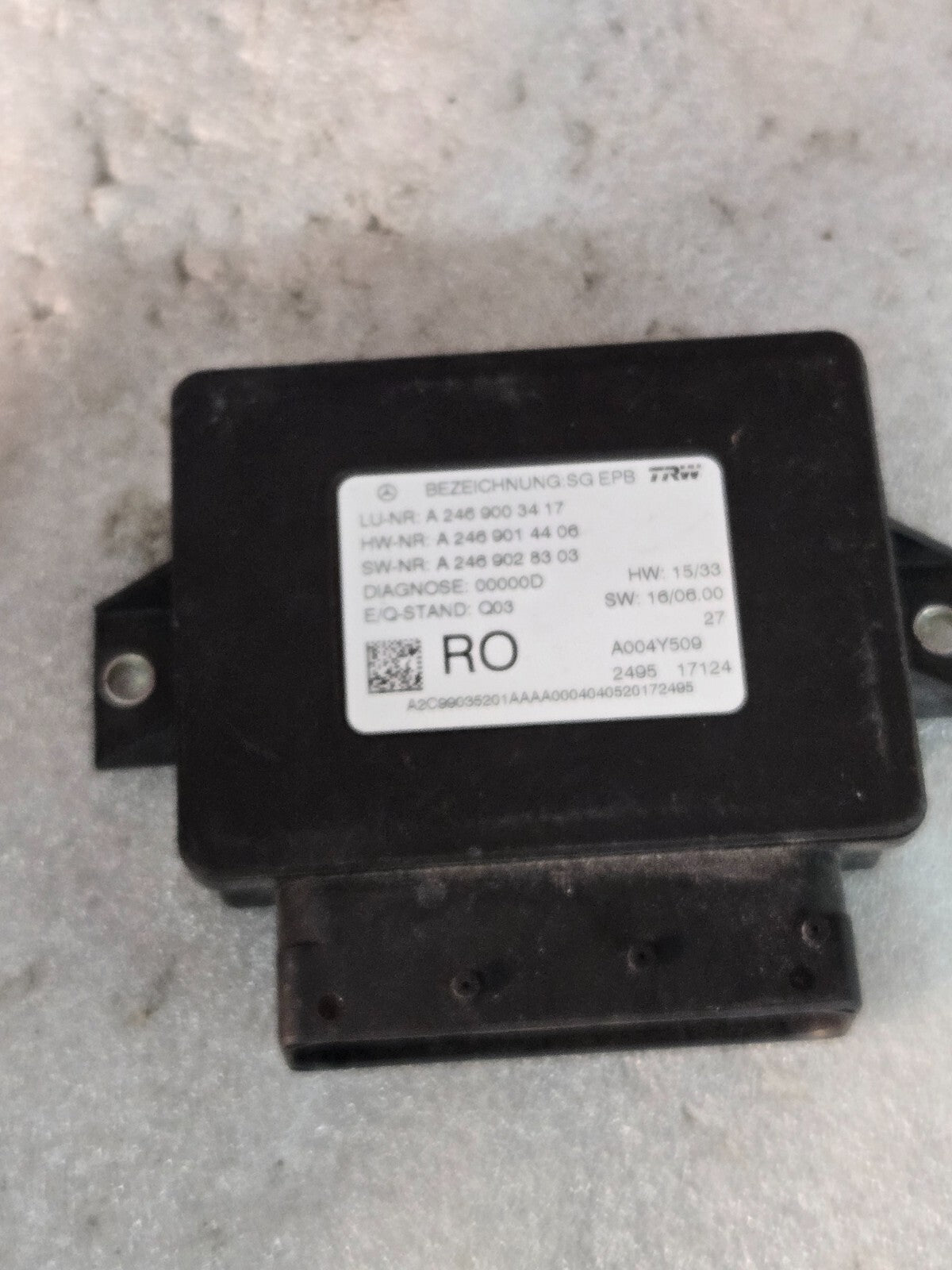2014 - 2019 MERCEDES CLA250 C117 PARKING BRAKE CONTROL MODULE OEM A2469003417
