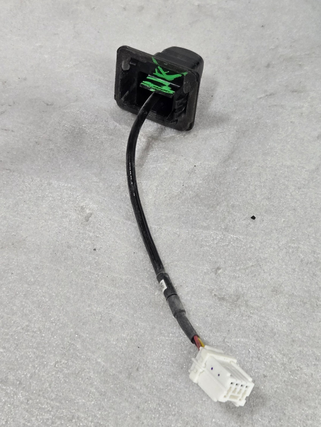 2018-23 Subaru Crosstrek Rear Backup View Parking Camera Assembly 86267FL000 OEM