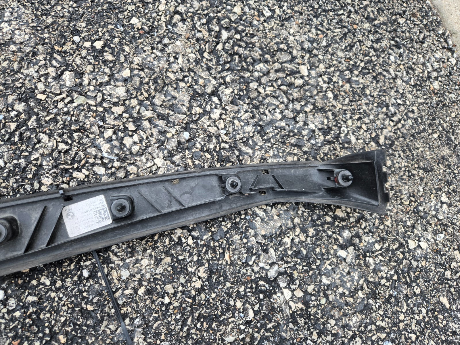 2025-26 BMW X3 M50 Liftgate Trunk Lid Applique Trim License Light W/ Camera OEM
