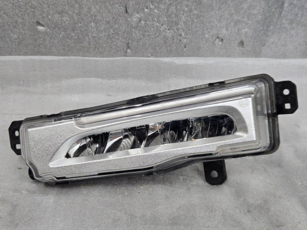 2019-2023 BMW G05 G06 G07 X5 X6 X7 Front Left LH LED Fog Light 63177406365 OEM