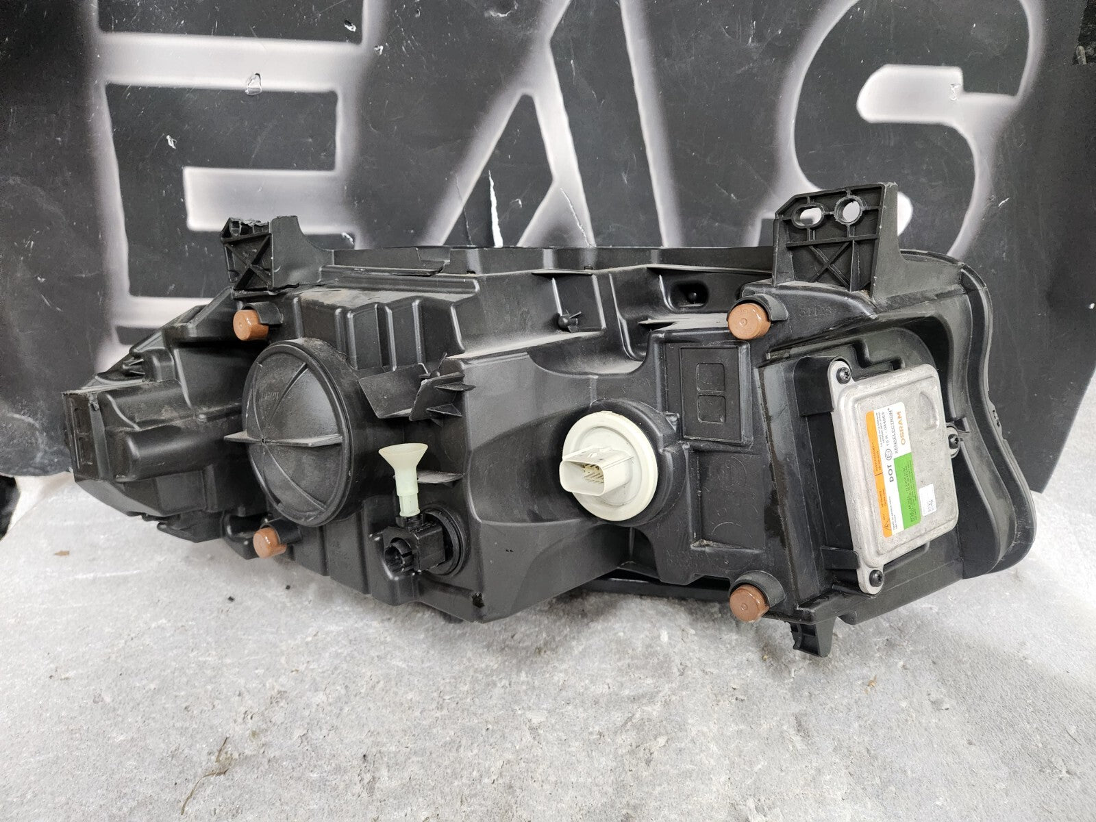 2015-2020 Dodge Charger Hellcat Xenon Headlight Left Driver LH 68410317AD OEM