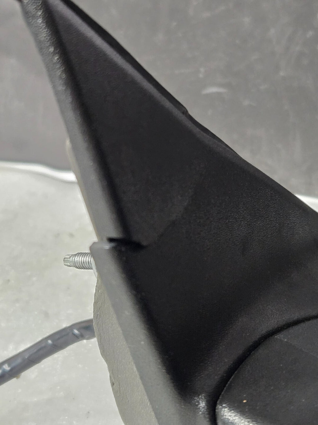 2011-2018 Jeep Cherokee Front Right RH Passenger Side View Mirror E11026536 OEM