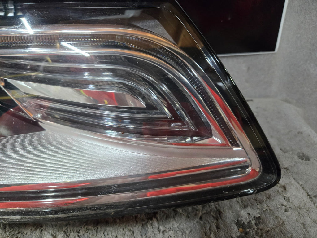 2013-2017 Audi Q5 SQ5 Xenon HID Headlight RH Right Non-AFS OEM W/ Modules!