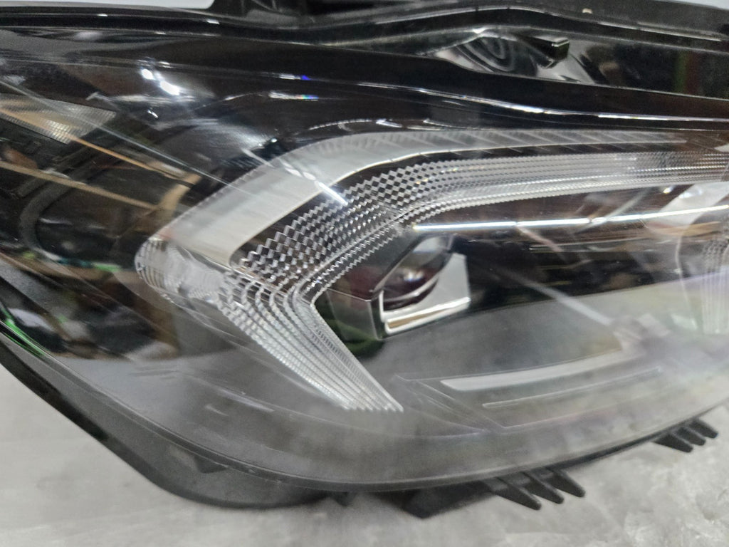 2022-2025 BMW 3-Series Right RH Passenger Shadowline LED Headlight OEM 7886664