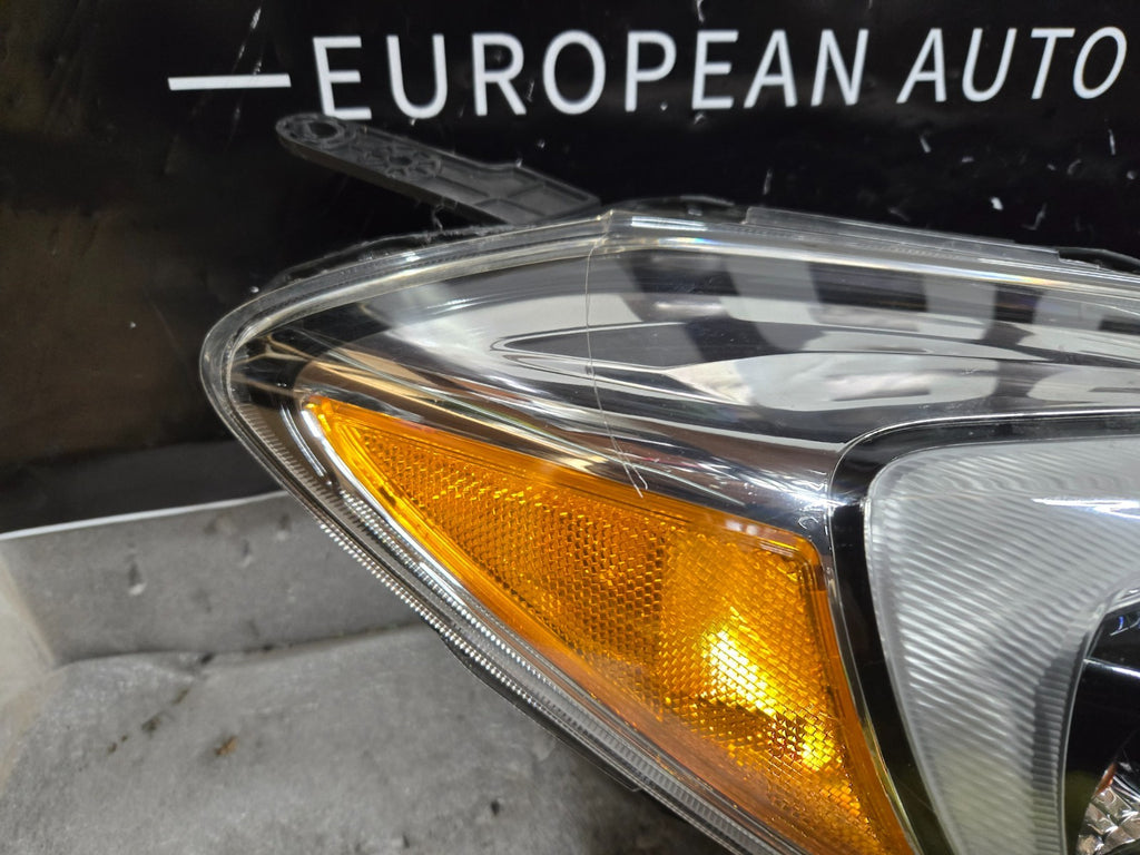 2012-2016 Subaru Crosstrek Halogen Right RH Headlight Assembly OEM 84001FJ320