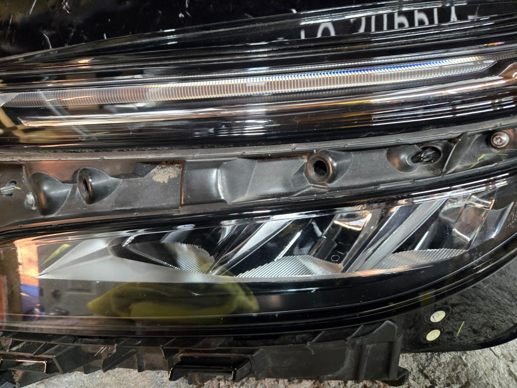 2022-2024 CHEVROLET EQUINOX LED HEADLIGHT OEM LH DRIVER SIDE REFLECTOR 85538064