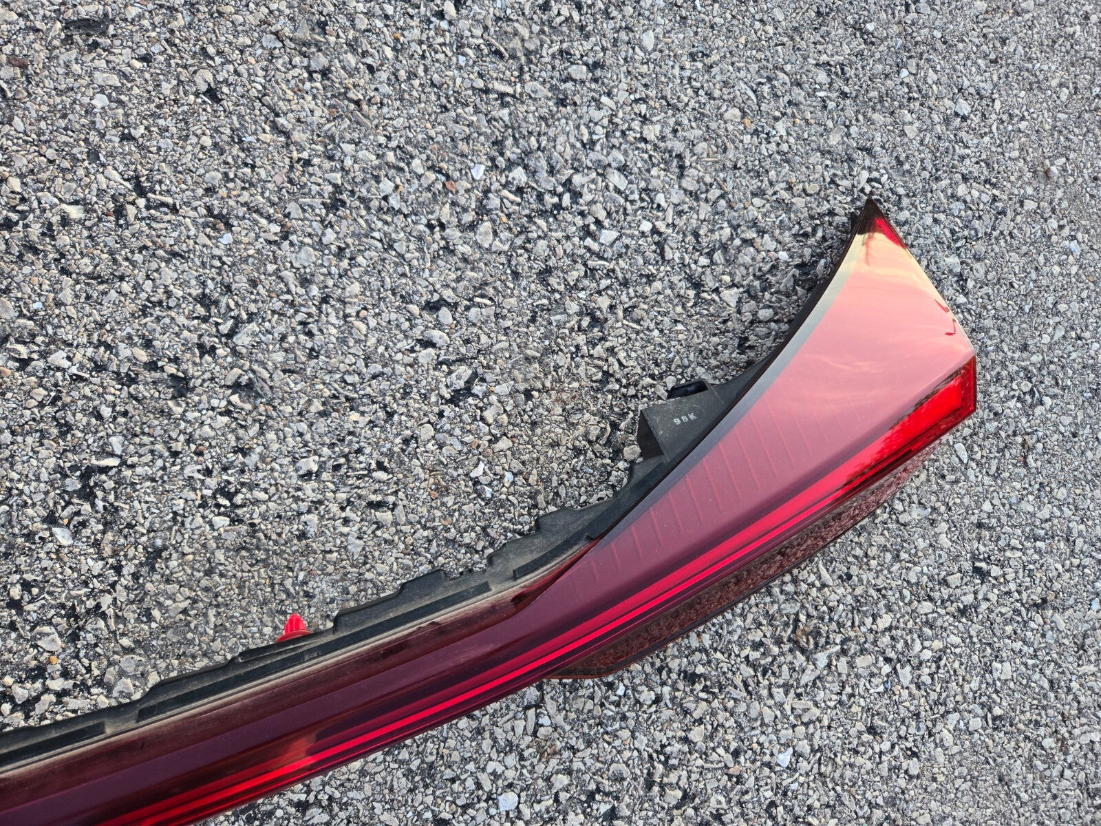 2019-2022 Lexus UX200 UX250H Tailgate Liftgate Back Center LED Taillight Bar OEM