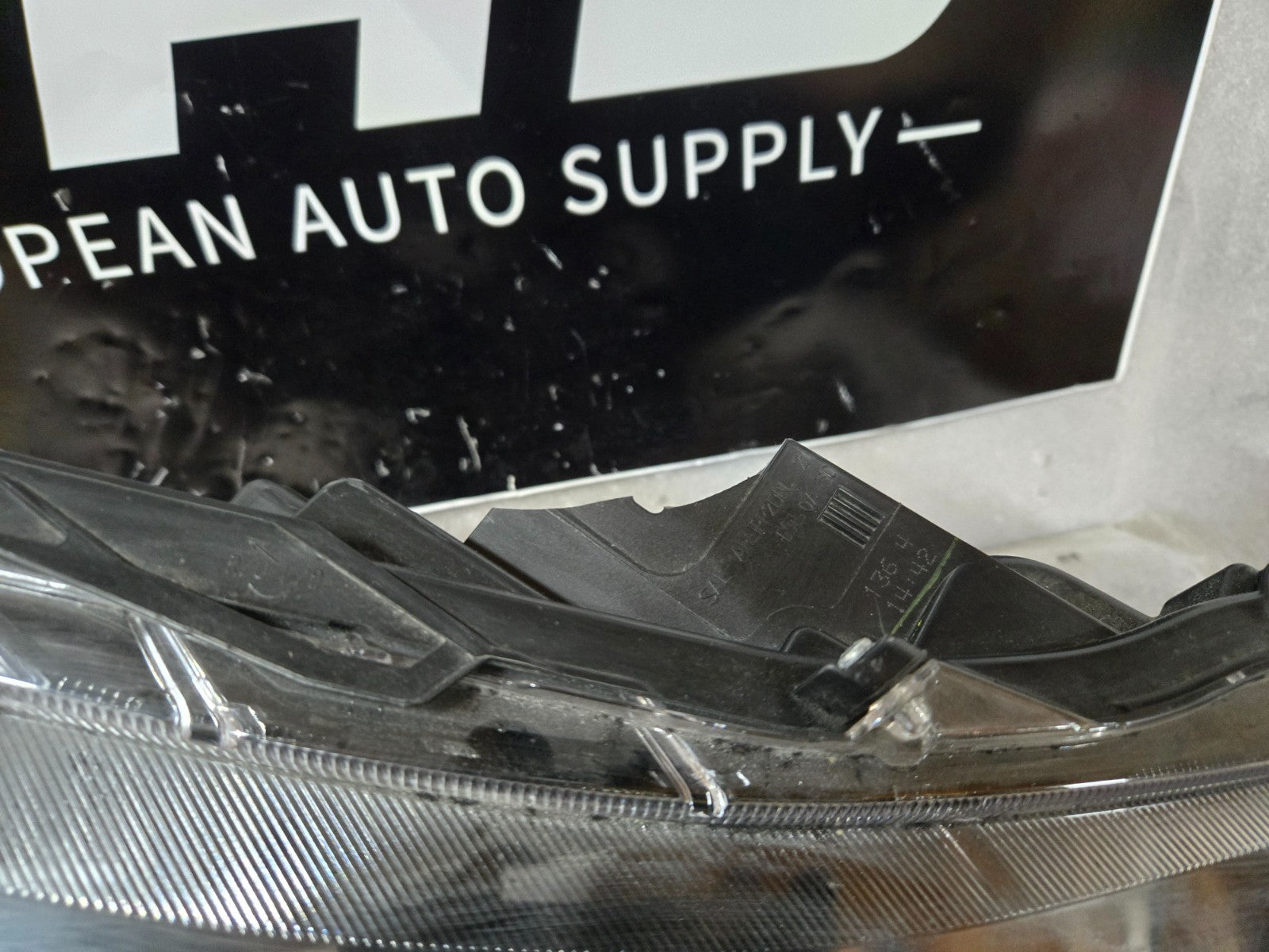 2022 - 2024 Toyota Corolla Cross XLE RIGHT LED Headlight Non-AFS 81110-0A240 OEM