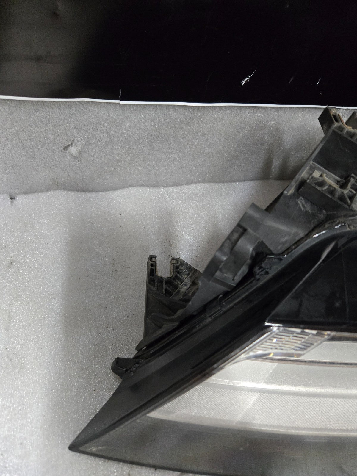 2012-2015 AUDI A7 LEFT LH DRIVER SIDE XENON HEADLIGHT COMPLETE OEM 4G8941005E