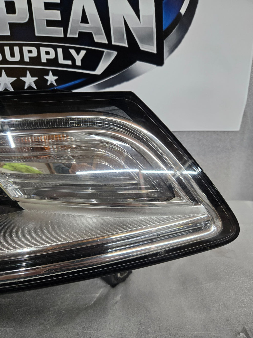 2013-2017 Audi Q5 HID Xenon Right RH Passenger Headlight 8R0941006E OEM