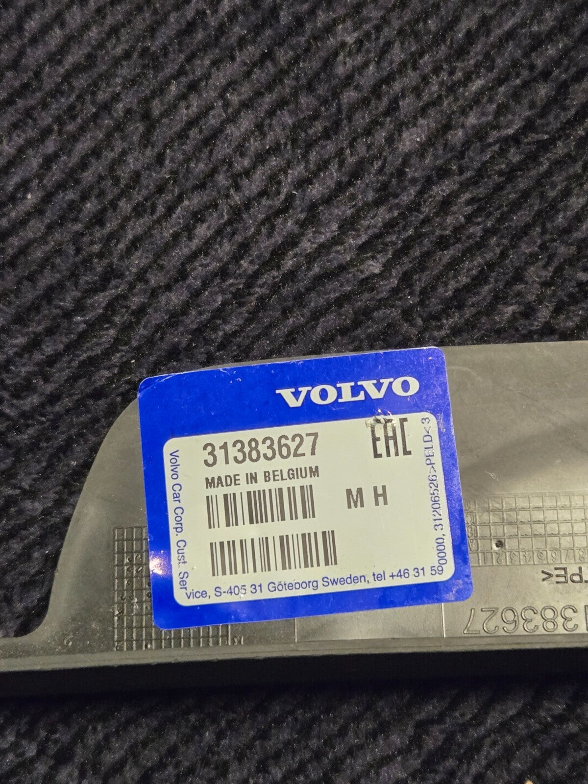 Genuine Volvo Air Guide 31383627 OEM