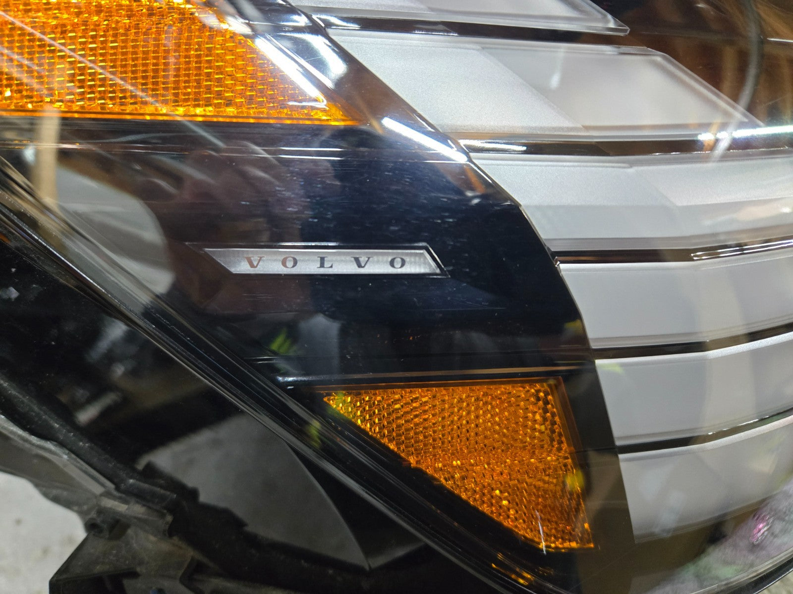 2025 VOLVO EX90 ULTRA RIGHT RH PASSENGER SIDE LED HEADLIGHT OEM 32450061